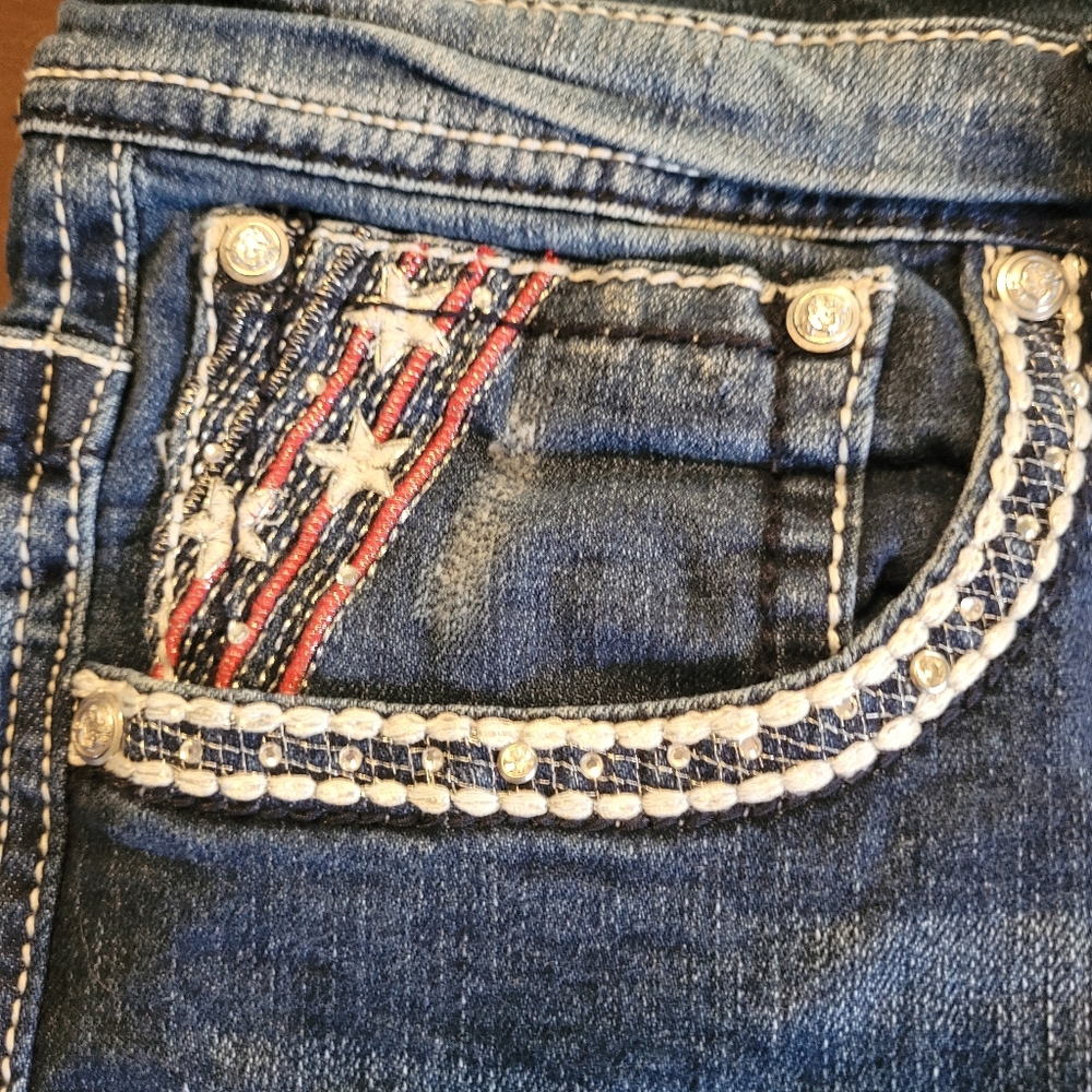 Grace in LA embellished denim P Short - 18.          F60 - Picture 12 of 12